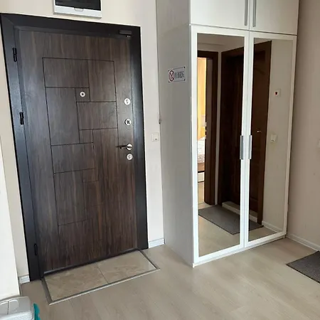 Varvara House Апартаменти