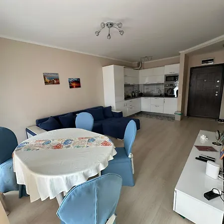 Varvara House Apartament Warna