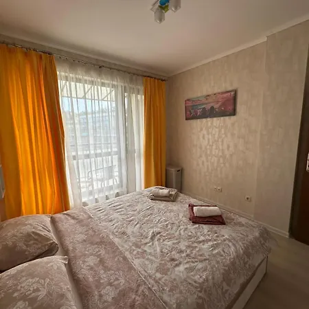 Varvara House Апартаменти