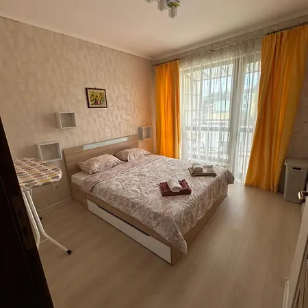 Varvara House Апартаменти