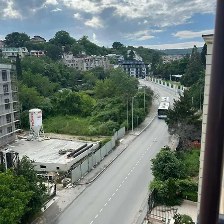 Varvara House Апартаменти